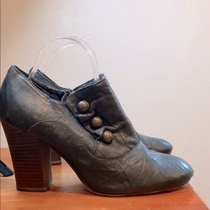 Seychelles Steampunk Side Zip Chunky Heel Booties sz 10